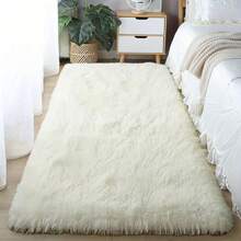 豪华人造毛皮加厚床边长地毯 - 柔软、厚实、耐用，底部防滑，适用于卧室和客厅装饰、客厅地毯