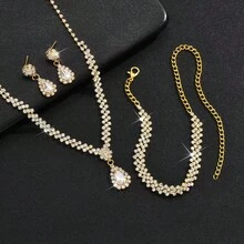 1 Set Fashionable Minimalist Sparkling Rhinestone Necklace, Earrings And Bracelet 3 PiecesJewelry Set, Suitable For Women's Party And Daily Wear