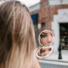 White Sunlight LED-Lit Travel Makeup Mirror | 1X/5X Dual Magnification, 5-Inch Large Clear Mirror | 3 Color Temperatures, Touch Dimmable, Eye-Friendly | Foldable Portable, Magnetic Auto-Off | Type-C Rechargeable, Travel Essentials, Gift-Ready - 白色的 - 查看 6