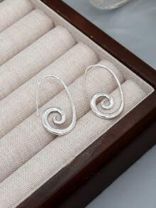 1 par de pendientes de gota con diseño hueco en espiral de estilo bohemio vintage, adecuados para el uso diario y fiestas de mujeres