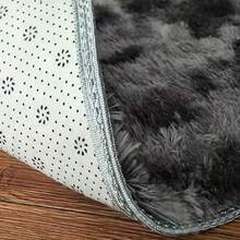 豪华人造毛皮加厚床边长地毯 - 柔软、厚实、耐用，底部防滑，适用于卧室和客厅装饰、客厅地毯