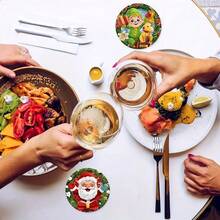 1 Set / 4 Stücke / 6 Stücke Weihnachts-Themen Muster Diatomeen-Ton Untersetzer, geeignet für Heimdekoration, Cafés, Nachmittagstee, Restaurantdekoration, Themenfeiern, tägliche Dekoration und auch als Weihnachtsgeschenke geeignet