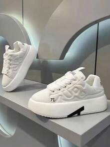 Zapatos casuales de moda para hombres, zapatillas deportivas con suela gruesa y diseño de letra A, aptas para todas las estaciones