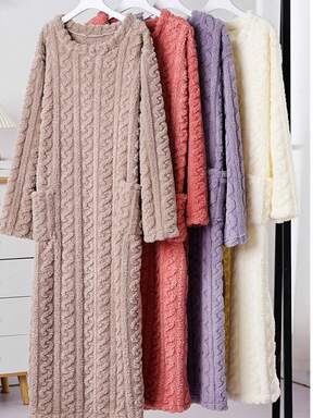 女士保暖冬季浴袍一件装 - 抓绒/长款法兰绒浴袍，加大码长袖圆领，加厚家居服，适合秋冬季穿着