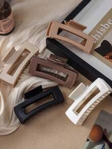 1pc Fashion Minimalist Soft Gel Cushion Protective Oversized Anti-Fall Hair Clip, Versatile Hair Accessory For Women Autumn Decor Claw Clips Elegant Hair Claw Hair Clutch Clips For Hair Winter Hair Accessories For Women For Vacation Outfits Woman