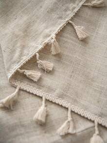 1pc Plain Linen Tablecloth With Tassels, Rustic Farmhouse Style, Versatile For Kitchen, Coffee Table, TV Stand, Suitable For Daily Use, Holidays, Family Gatherings, Birthday Parties, Weddings, Dinner Parties, All Seasons