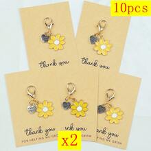 5pcs/10pcs Enamel Daisy Keychains Set,Thank You Cards S, Homecoming Season , Teacher Appreciation , Parent - Child Thanks & Nature Cute Stuff Enthusiasts, Memorial S, Key And Bag Charms Car Accessories Goth Y2k Halloween Accessories Teachers Day Christmas Gift Ideas