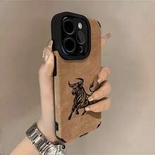 Resistente y Dominante! Funda de Teléfono Bull, Representante de la Fuerza Masculina, con Buen Agarre y Función Antigolpes, Material de Cuero Artificial de Alta Calidad, Resistente a la Suciedad, Protección Engrosada, Antigolpes, Antideslizante, Absorbe Impactos, Compatible con iPhone 16/16 Plus/16 Pro/16/16 Pro Max/15 Pro/15 Plus/15 Pro/15 Pro Max/15/14 Plus/15 Pro Max/14 Pro/14 Plus/13 Pro/13 Pro Max/13/12 Pro/12 Pro Max 12/11 Pro Max, Regalo Perfecto para Novio/Novia, Miembros de la Familia en Varios Días Festivos, Diseño Unisex. - Colores mixtos - Ver 3