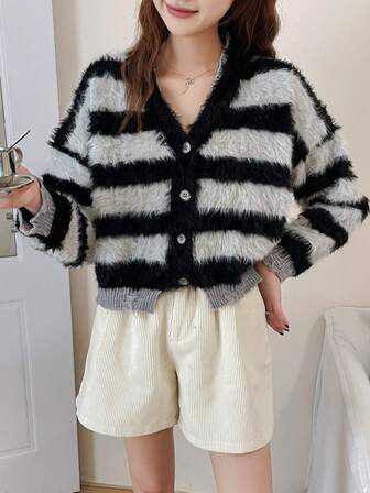 เสื้อคาร์ดิแกนสเวตเตอร์ลายทางผ้ากำมะหยี่ขนมิ้งค์เทียมใหม่สำหรับฤดูใบไม้ร่วง/ฤดูหนาวสำหรับผู้หญิง, เสื้อท็อปถักดีไซน์เก๋