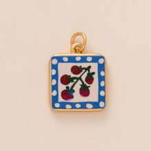 1 pezzo Ciondolo dolce e carino a forma di busta, fiore, piccolo pesce, ciliegia, arancia, fragola, fiocco, limone, placcato in oro 18K, impermeabile e anti-sudore, adatto per uso quotidiano e tempo libero, un ciondolo creativo per mogli, madri e fidanzate