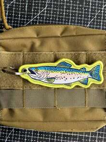 1pc 5color Vibrant Salmon Fish Keychain – Colorful Polyester Charm Double Stitching Unisex Fishing-Themed Gift & Outdoor Accessory For Backpacks Keys Tackle Boxes Mixed Colors Y2K