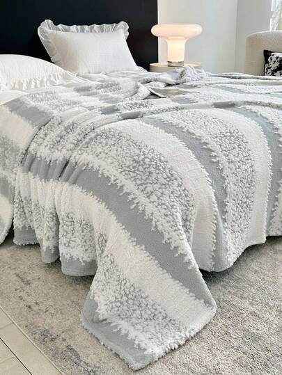 1pc Taffeta Striped Pattern Blanket, Warm Thick Soft Comfortable Throw Blanket For Home Decor, Suitable For Bed, Sofa, Office, Room, Dorm, Machine Washable