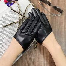 1 Pair Of Half-Palm Imitation Leather Gloves For Dance Performances, With A Simple Style And Imitation Leather Material For Half Palms. The Flexible Wrist Guard Design Helps With Dance Movements And Is A Special Accessory For Dance Performances