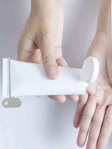 沉浸式减压手动牙膏挤压器 - 不锈钢管挤压器钥匙，金属牙膏分配器，易于使用的化妆品霜管滚轮，T 型设计，银色，减少浪费，适用于牙膏、油漆、霜管，可重复使用。节日庆祝的创意礼物之选 - 彩色 - 查看 5