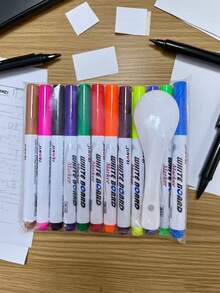 1 套随机颜色 24 支/套带浮动墨水的魔法水彩笔，适用于绘画拼图，非常适合生日礼物、派对礼物、返校，8/12/24 支带勺子的魔法水彩笔，带浮动墨水的魔法水彩笔，12 色儿童涂鸦工具，