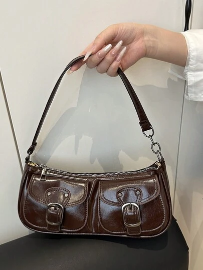 复古百搭皮带装饰单肩腋下拉链开口法棍包，全新纯色 PU 皮革女士小手提包