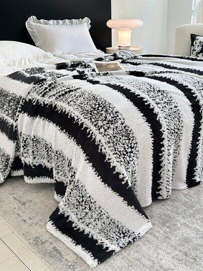 1pc Taffeta Striped Pattern Blanket, Warm Thick Soft Comfortable Throw Blanket For Home Decor, Suitable For Bed, Sofa, Office, Room, Dorm, Machine Washable