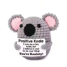 1 件手工编织积极钩针考拉腰带鼓励卡装饰物，适合男士和女士的礼物。送给男士、女士、朋友、女儿、节日礼物、生日礼物。母亲节礼物、教师感谢礼物、父亲节礼物 - 彩色 - 查看 1