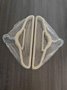 1pc/10pcs/20pcs White, Pink, Black, Gray Plush Clothes Hangers For Home Use, No Trace, Anti-Shoulder Corner, Anti-Slip, Can't Lift Bags, Clothes Drying Support, Organizer, Dry And Wet Dual-Use (Slight Color Difference Defects Do Not Affect Use)