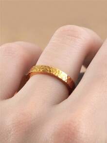 1pc Vintage 18K Gold Plated Stainless Steel Hammered Texture Ring, Suitable For Women's Daily And Wedding Wear, Gift