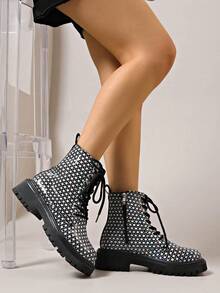 Botas Ankle Femininas, Salto Baixo, Design com Cadarço e Zíper Lateral, Coloridas e Brilhantes na Moda