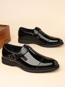 1 Pair Men's Round Toe Low-Top Slip-On Loafers With Metal Buckle, Crocodile Embossed PU Leather Upper, Rubber Sole, Casual & Easy To Wear - Black - View 2