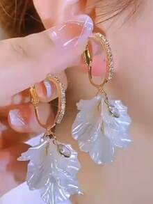 1 对复古花卉亚克力水钻长款耳环，优雅法式时尚女士配饰 - 金色 - 查看 12