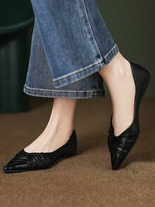 Women's Flat Shoes With Twist Knot Decor, Pointed Toe Soft Bottom Loafers, Hidden Wedge, Slip-On, Versatile, Soft Leather, Comfortable Flats - Black - View 4