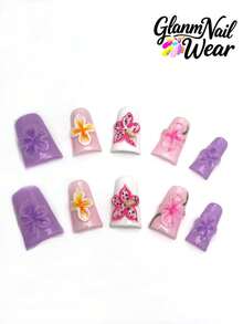 10 أظافر مصنوعة يدويًا بشكل منقار البط. تتميز بألوان هادئة مثل الوردي والبنفسجي والوردي والأبيض، وهي مزينة بزهور مرسومة باليد أو ثلاثية الأبعاد، مثل أشكال الفرانجيباني والزنبق. طازجة ورومانسية، وهي مناسبة للخروجات والمواعيد، وتخلق جوًا حلوًا. يحتوي كل مجموعة على 10 أظافر، مع ثلاثة أحجام متاحة للاختيار، وتأتي مع مجموعة من الأدوات. خيار مثالي للنساء والفتيات!