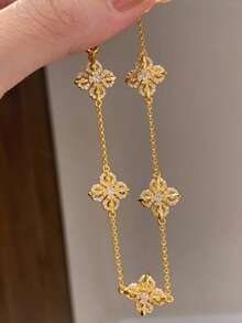 1pc Zirconia Flower Bracelet For Women, Fashion Luxury Elegant Romantic Unique Niche Design Delicate Accessory Suitable For Party, Gathering, Banquet, Daily Wear, Valentine's Day Gift