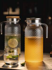 Carafa de mare capacitate pentru ceai și suc de vară este perfectă pentru prepararea ceaiului la rece și a băuturilor cu gheață. Este o alegere ideală pentru întâlniri de familie, restaurante și cafenele.