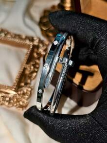 2pcs Stainless Steel Luxury Four-Leaf Clover Nail Bangle & Four-Leaf Clover Clasp Bracelet Jewelry Set, Fashionable Minimalist Waterproof Stainless Steel Jewelry Combination, Suitable For Daily Wear