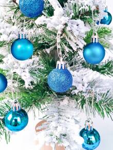 24 piezas Adornos de bolas de Navidad azules, decoraciones de árbol de Navidad, adornos colgantes para fiestas navideñas para coronas, guirnaldas y árboles interiores/exteriores, bolas de árbol de Navidad azules, adornos con diseño preensartado, decoración navideña festiva para fiestas navideñas, coronas, guirnaldas, decoración de Navidad