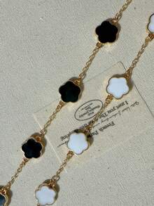 1/2 Pieces Fashion Classic Black And White Clover Design Bracelet Set Or Butterfly Decoration Accessories, Healing Crystal Bracelet For Spiritual Energy Healing, Suitable For Daily Wear, Ideal Gift For Girlfriend, Wife Or Partner