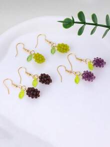 1 Pair Cute Resin Green And Purple Grape Fruit Design Clip-On Earrings, Fresh Summer Style, Great Gift For Her, Suitable For Daily Wear