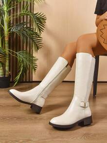 2025 Botas de Cano Alto de Moda Feminina em Couro com Recortes, Zíper Lateral, Bico Redondo Confortável e Não Cansativo, Design Afunilado, Forro Quente Adequado para Outono/Inverno, Salto Baixo Confortável, Uso o Dia Todo, Versátil para Múltiplas Ocasiões, Botas de Montaria da Moda, Adequadas para Outono/Inverno, Branco