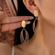 2pcs Women's Unique Fashion Hollow Geometric Asymmetrical Earrings