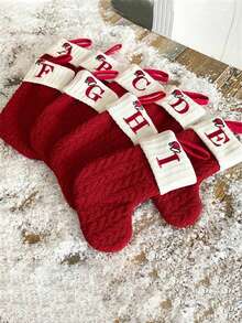 1 szt. Świąteczne dzianinowe skarpety z monogramem, wiszące skarpety z małymi literami świątecznymi, dwustronne skarpety wiszące do kominka, dekoracje na imprezę świąteczną, prezenty na imprezę, upominki na imprezę, spersonalizowana skarpeta z inicjałami, ozdoby choinkowe, ozdoby świąteczne do domu, ozdoby świąteczne do domu, pakiet prezentów świątecznych, dekoracje noworoczne 2026, wystrój domu, wystrój pokoju, zima