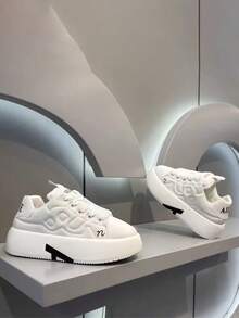 Zapatos casuales de moda para hombres, zapatillas deportivas con suela gruesa y diseño de letra A, aptas para todas las estaciones