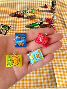 10pcs/20pcs Mini Artificial Snack Potato Chip Bags Resin Charms, Various Hot Selling Pendants For DIY Jewelry Making, Creative Earring Charms, Food Themed Craft Parts, Diy Jewelry Accessories For Necklace, Bracelet, Keychain, Bag Charm, Accessories For Blyth Ob11 Dolls Decor