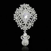 1 Stück stilvolle Brosche aus Zinklegierung und Kristallrhinestonen, Blumenform, Braut Hochzeit Party Dekoration, Valentinstag Valentinskleid Accessoire, Pin für Kleidung, Tasche, Charm, Schule, Büro Accessoires, Hemden, Jacken, Schmuck, Weihnachten, Halloween Kleidung, lustiges, süßes Geschenk für Lehrer, Halloween Accessoires, Lehrertag