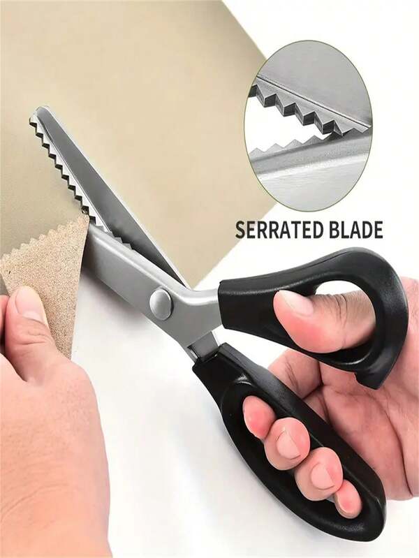 Serrated Scissors. Perfect For Crafts, Can Be Used To Cut Decorative Zigzag Edges Of Paper, Fabric Or Leather. The Sharp Notched Ensures A Neat Wavy Cut. The Comfortable Handle Provides A Firm Grip, Suitable For Paper Tape Cutting, Making It Ideal For DIY, Scrapbooking And Gift Wrapping, Sewing Tools,'s Scissors, Sewing Scissors, Diy Tools.