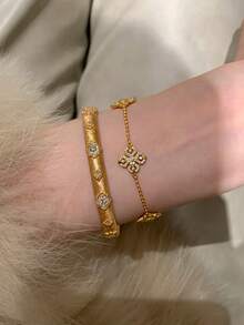 1pc Zirconia Flower Bracelet For Women, Fashion Luxury Elegant Romantic Unique Niche Design Delicate Accessory Suitable For Party, Gathering, Banquet, Daily Wear, Valentine's Day Gift