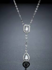 1 Pezzo Collana Elegante Decorata Con Cubic Zirconia, Forma A Goccia D'acqua Argentata Dal Design Semplice Adatta Per L'uso Quotidiano Delle Donne