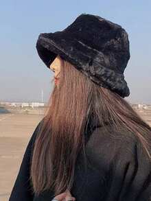 1 件百搭休闲百搭保暖纯色人造毛皮渔夫帽 - 黑色 - 查看 3
