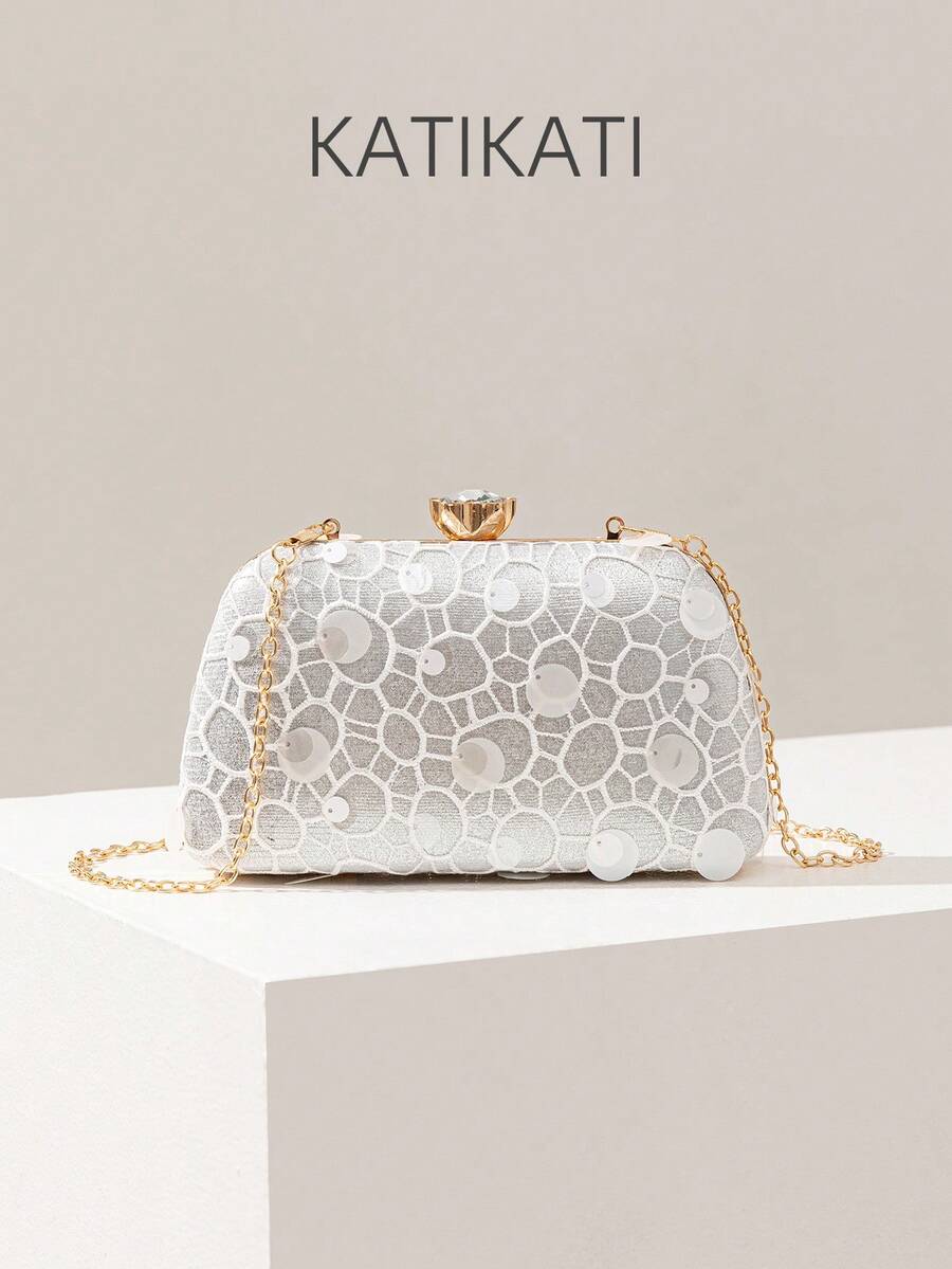 Silvery Flower Sequin Crossbody StylishSilver Purse For Women, ElegantRandom FloraEmbroidered EveningSilver Clutch Bag,Prom AccessoriesBridesmaid Gifts,Fashion Retro ChainEvening Bag, Mini Box Bag For PartyGirls,Bride,College Students, Rookies &White-Collar Workers For Party, Prom,Wedding Summer Bag,Beach Bag,Vacation Bag,Holiday Bag