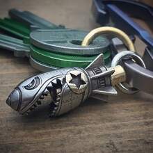 Shark Rocket Bomb Keychain With Skull Details, Alloy Metal Hardware Pendant, Car Key Chain Pack Of Accessories, Unique Halloween Decoration - 骨架 - 查看 7