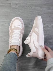 2025新款女士运动鞋时尚女鞋轻便透气鞋子街头风个性滑板鞋 - 米色 - 查看 1