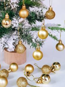 24 piezas de adornos de bolas de Navidad doradas, decoraciones de árbol de Navidad, adornos colgantes para fiestas navideñas para coronas, guirnaldas y árboles interiores/exteriores, bolas de árbol de Navidad doradas, adornos con diseño preensartado, decoración navideña festiva para fiestas navideñas, coronas, guirnaldas, decoración navideña para el hogar, regalos de Navidad, decoración navideña