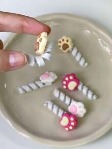 2pcs Cute Cat Paw Resin Material Cable Winder, Protective Anti-Bending Anti-Dirt, Suitable For